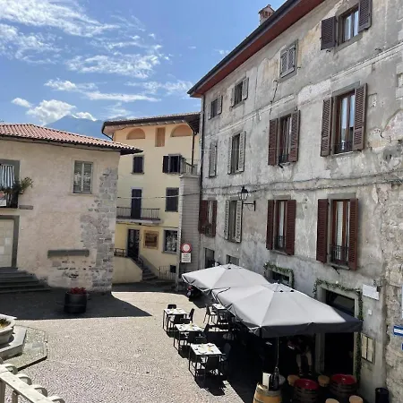 Lägenhet Iseolakerental - Palazzo Cinquecento *